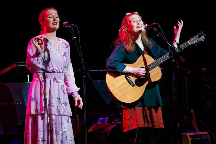 Review: JUDY COLLINS & FRIENDS: 85 YEARS OF PROTEST & MUSIC Stuns at The Town Hall Image
