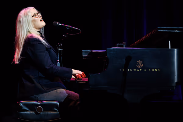 Paula Cole
Photo: Sachyn Mital Photo
