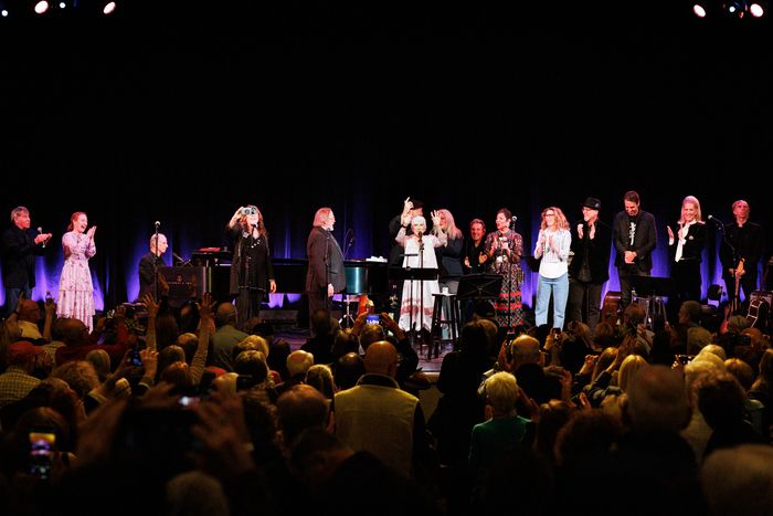 Review: JUDY COLLINS & FRIENDS: 85 YEARS OF PROTEST & MUSIC Stuns at The Town Hall Image