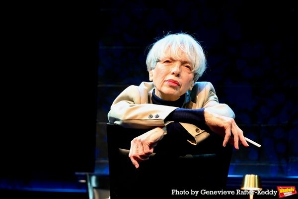 Helen Schneider  Photo