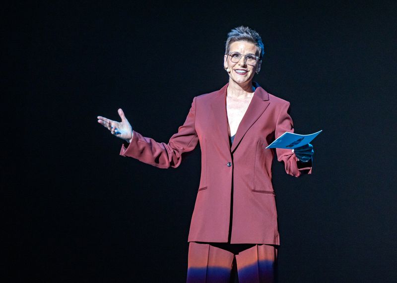 Photos: Broadway Backwards Raises Record