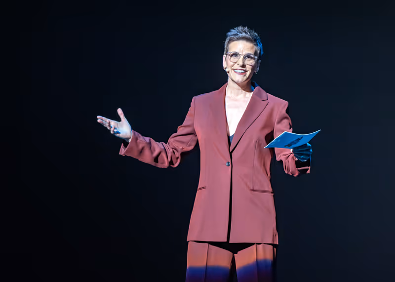 Photos: Broadway Backwards Raises Record