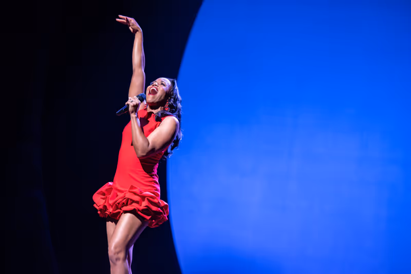 Photos: Broadway Backwards Raises Record