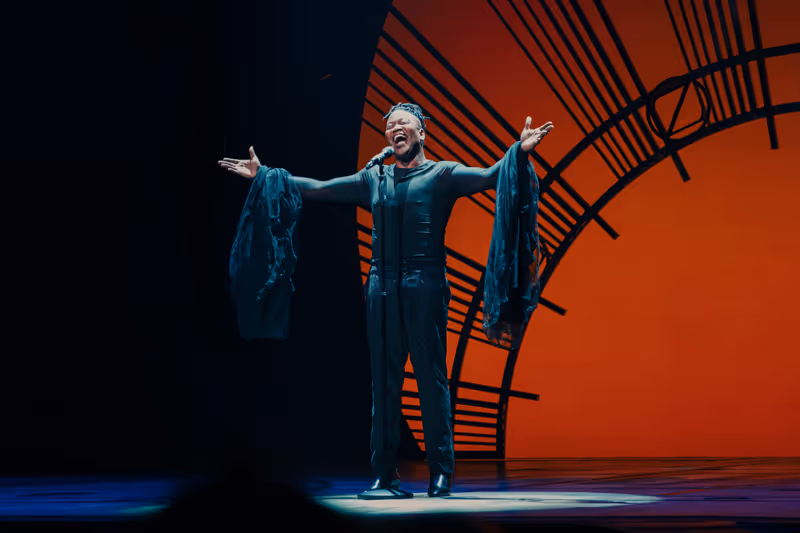 Photos: Broadway Backwards Raises Record
