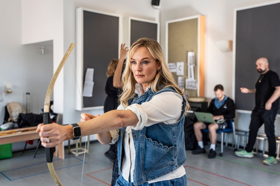 Photos: PLAYHOUSE CREATURES In Rehearsal At Orange Tree Theatre Image
