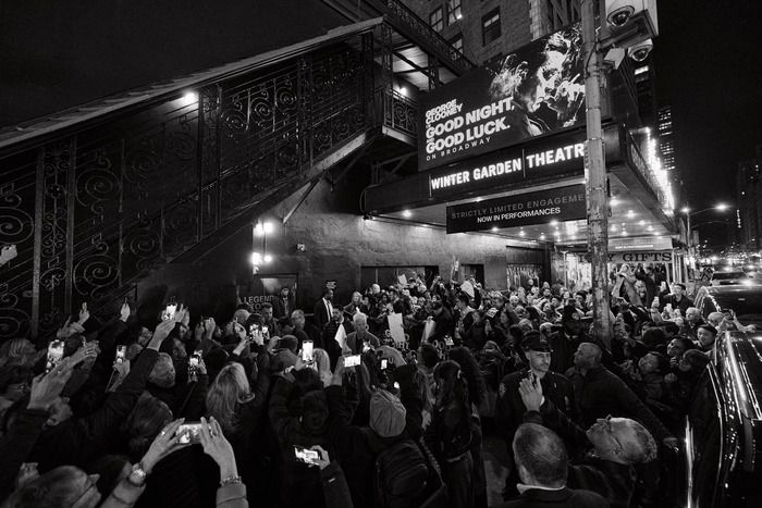 Photos/Video: GOOD NIGHT, AND GOOD LUCK Begins Previews On Broadway — photo 6 of 7