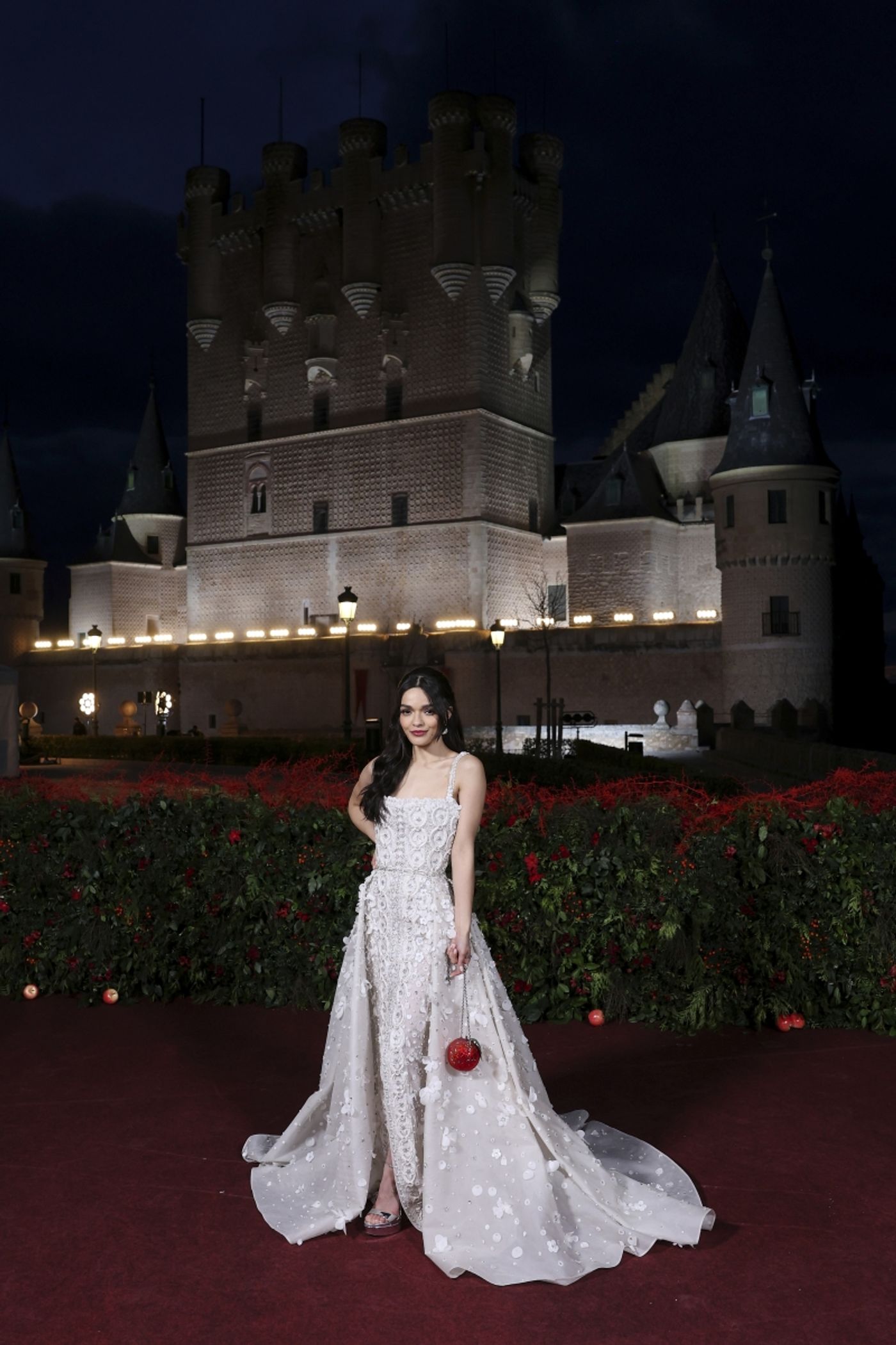 Video: Rachel Zegler Performs SNOW WHITE's 'Waiting on a Wish' at Iconic Spanish Castle Video: Rachel Zegler Performs SNOW WHITE's 'Waiting on a Wish' at Iconic Spanish Castle Image