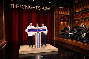 THE TONIGHT SHOW STARRING JIMMY FALLON -- Episode 2108 -- Pictured: (l-r) on Thursday Photo