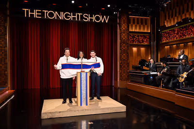 THE TONIGHT SHOW STARRING JIMMY FALLON -- Episode 2108 -- Pictured: (l-r) on Thursday Photo