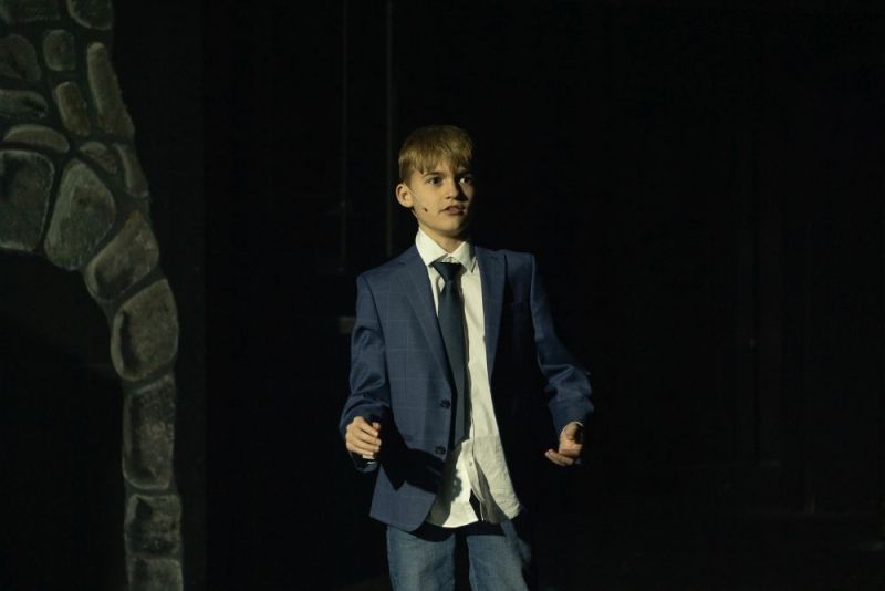 Review: INTO THE WOODS at The Royal Theatre  Image