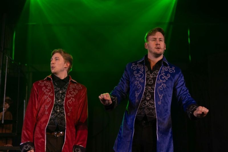 Review: INTO THE WOODS at The Royal Theatre Image