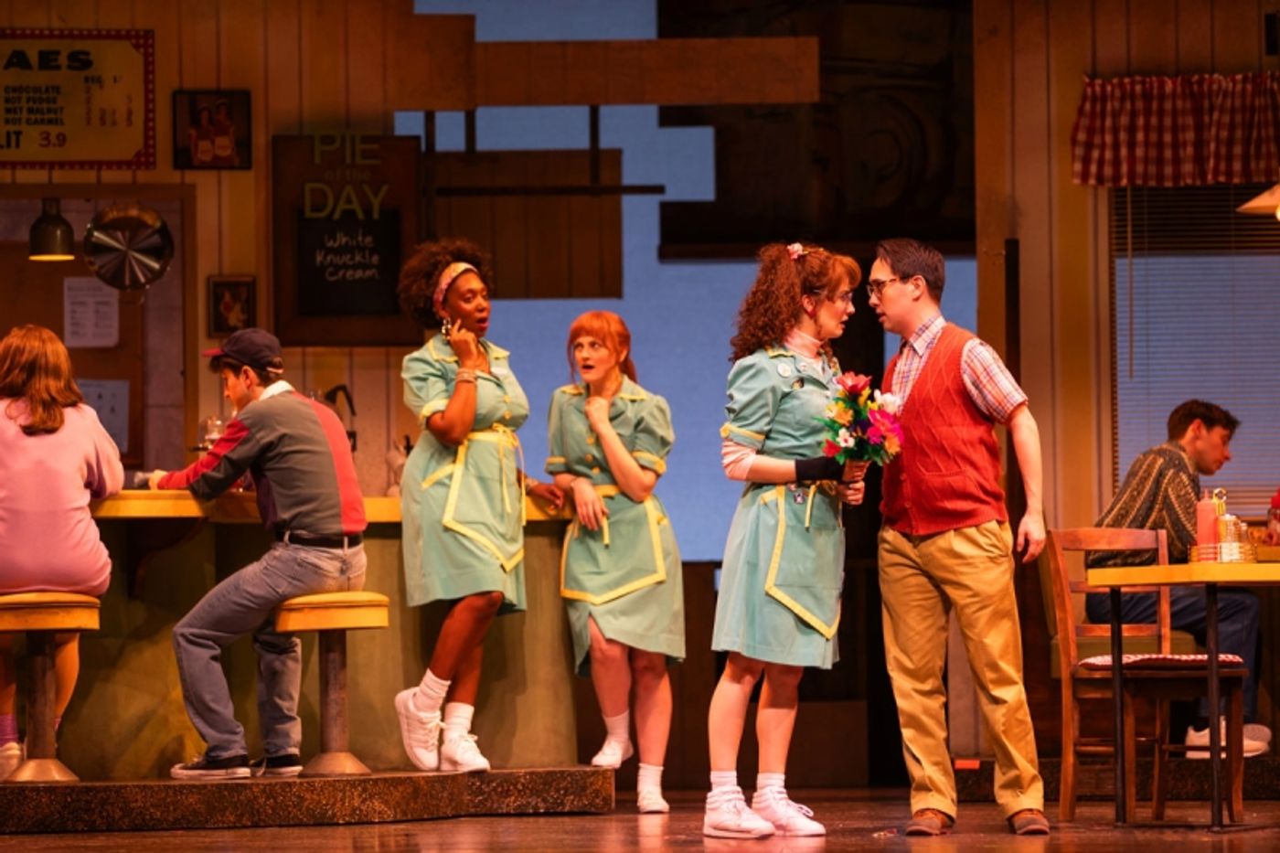 Review: WAITRESS at The 5th Avenue Theatre  Image