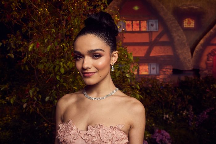 Photos: SNOW WHITE Premiere with Rachel Zegler, Gal Gadot & More  Image