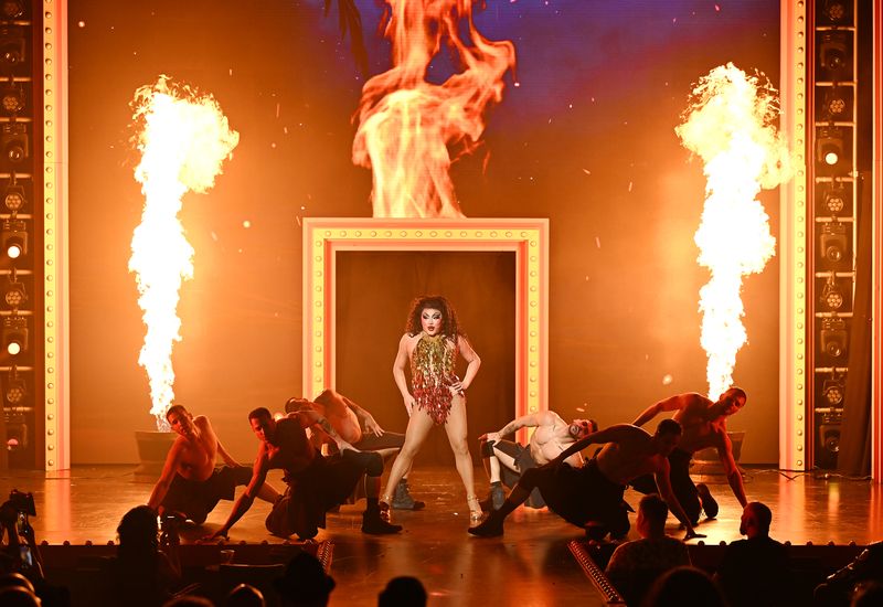 Photos: RuPaul & Cast Celebrate 1000th Show of 'RuPaul’s Drag Race LIVE!' — photo 7 of 55