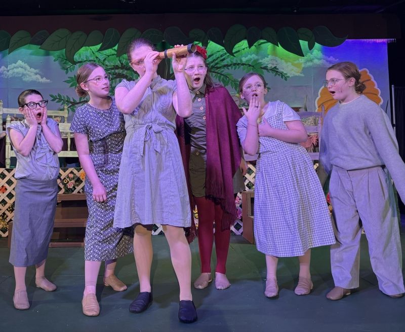 Review: FROG AND TOAD KIDS at Red Curtain Theatre Review: FROG AND TOAD KIDS at Red Curtain Theatre Image