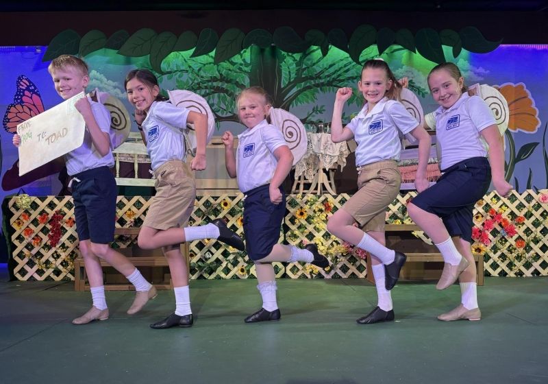 Review: FROG AND TOAD KIDS at Red Curtain Theatre Review: FROG AND TOAD KIDS at Red Curtain Theatre Image