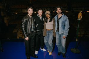 Kevin Jonas, Nick Jonas, Adrienne Warren, Joe Jonas @ BroadwayWorld Kevin Jonas, Nick Jonas, Adrienne Warren, Joe Jonas Photo