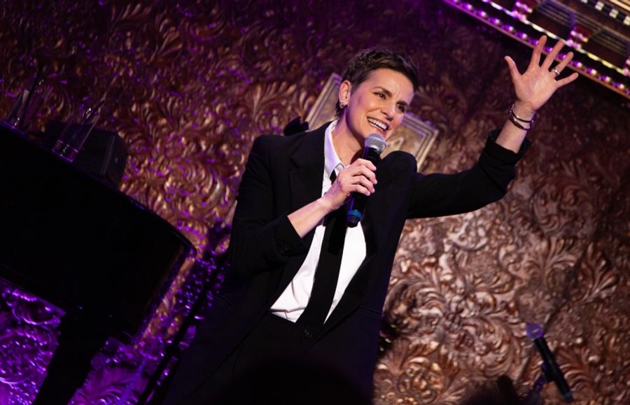 Review: JENN COLELLA Back In The Basement With Broadway At 54 Below Image