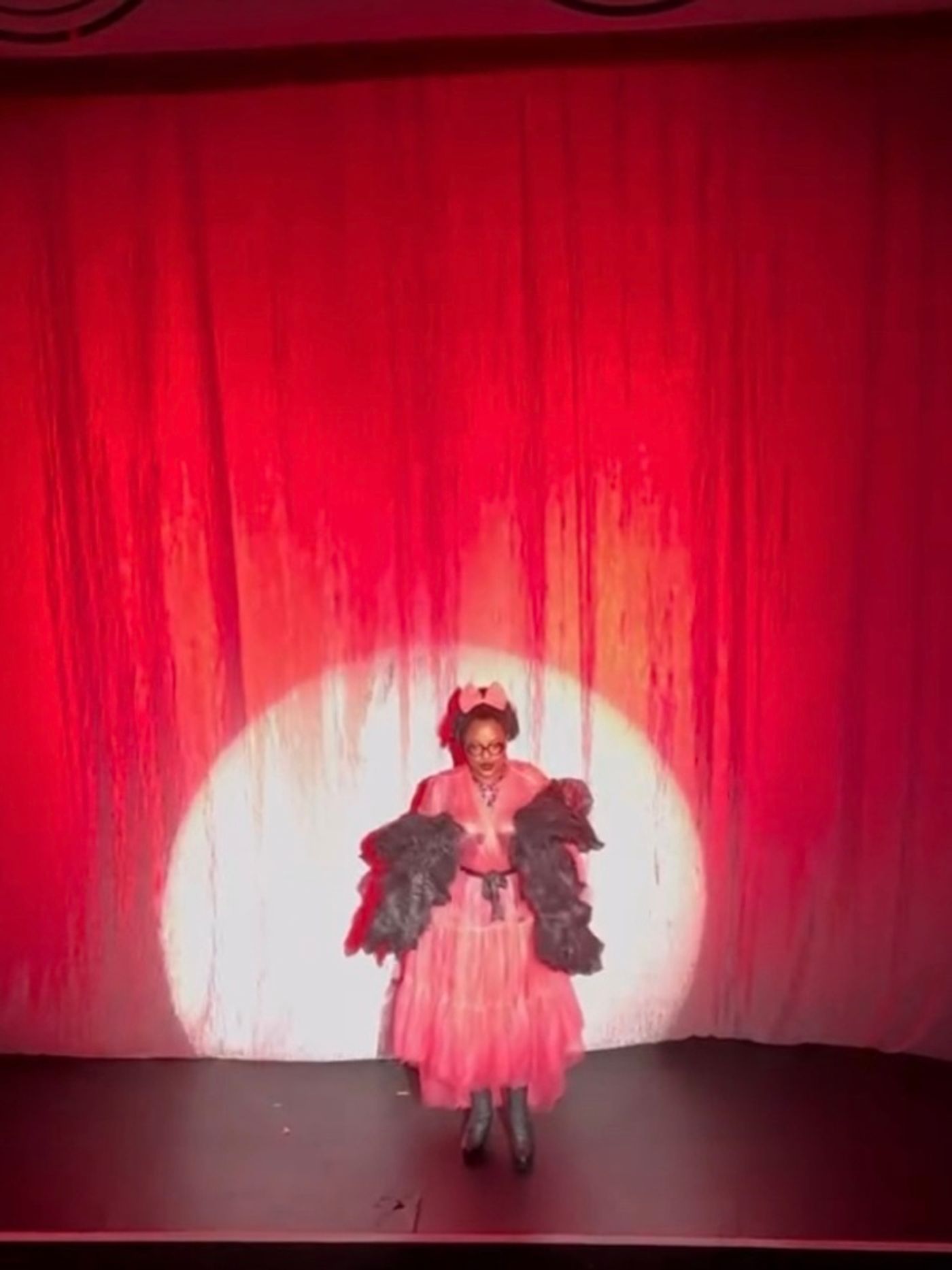 Exclusive: Inside THE DIRTY DUTCHESS with Andréa Burns, Darius de Haas and More  Image