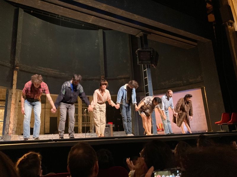 Review: LES IDOLES al THEATRE DE LA PORTE SAINT MARTIN Review: LES IDOLES al THEATRE DE LA PORTE SAINT MARTIN Image