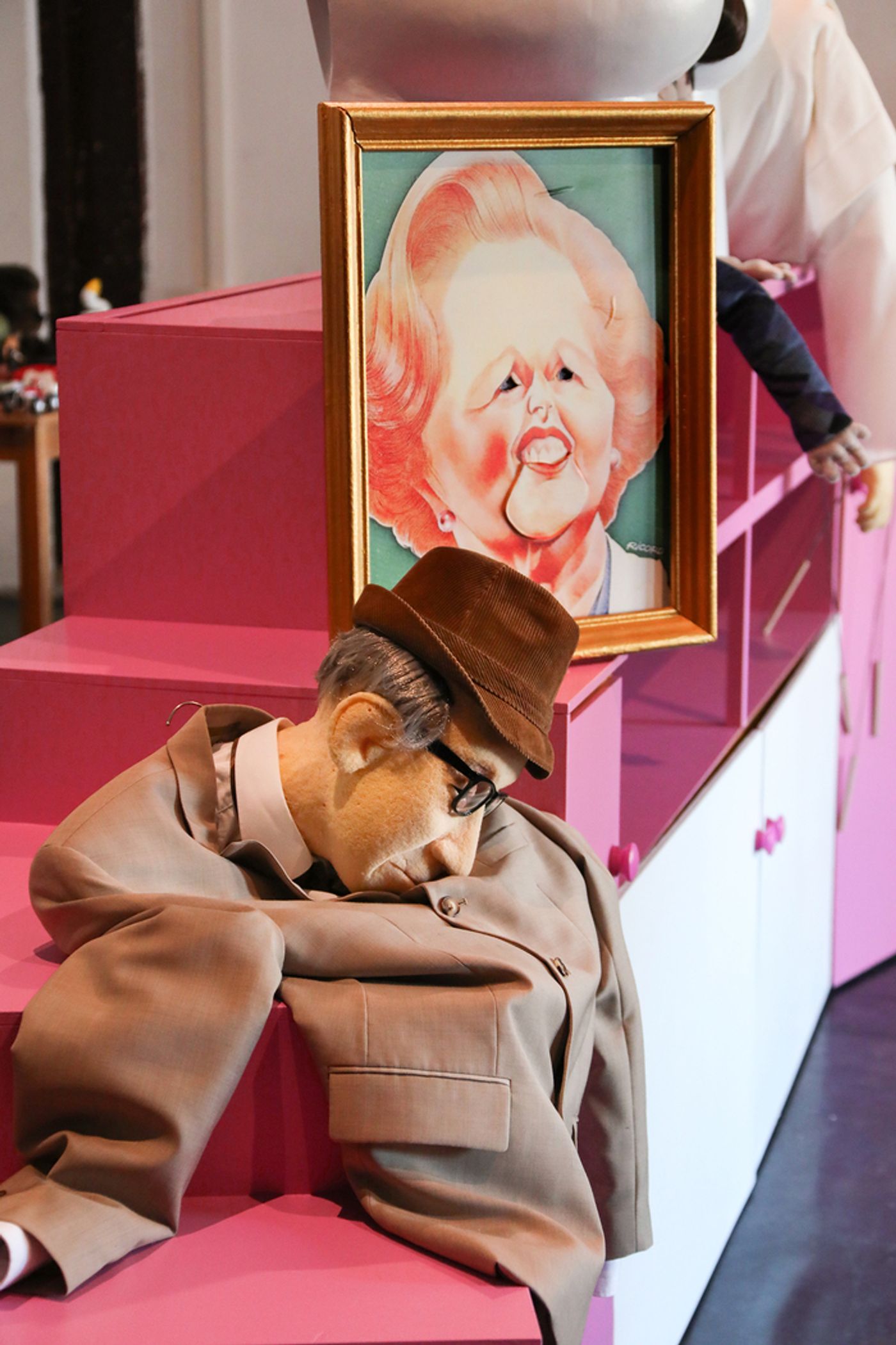 Photos: Upstairs at the Gatehouse Shares DEATH ON THE THRONE Rehearsal Photos  Image