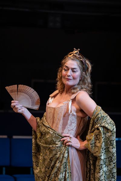 Anna Chancellor Photo