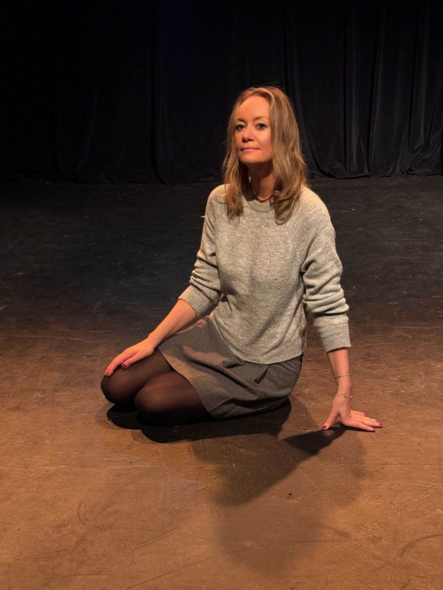 Photos: Joanna Pickering Stars In LARA'S JOURNEY At The Chain Theater Image