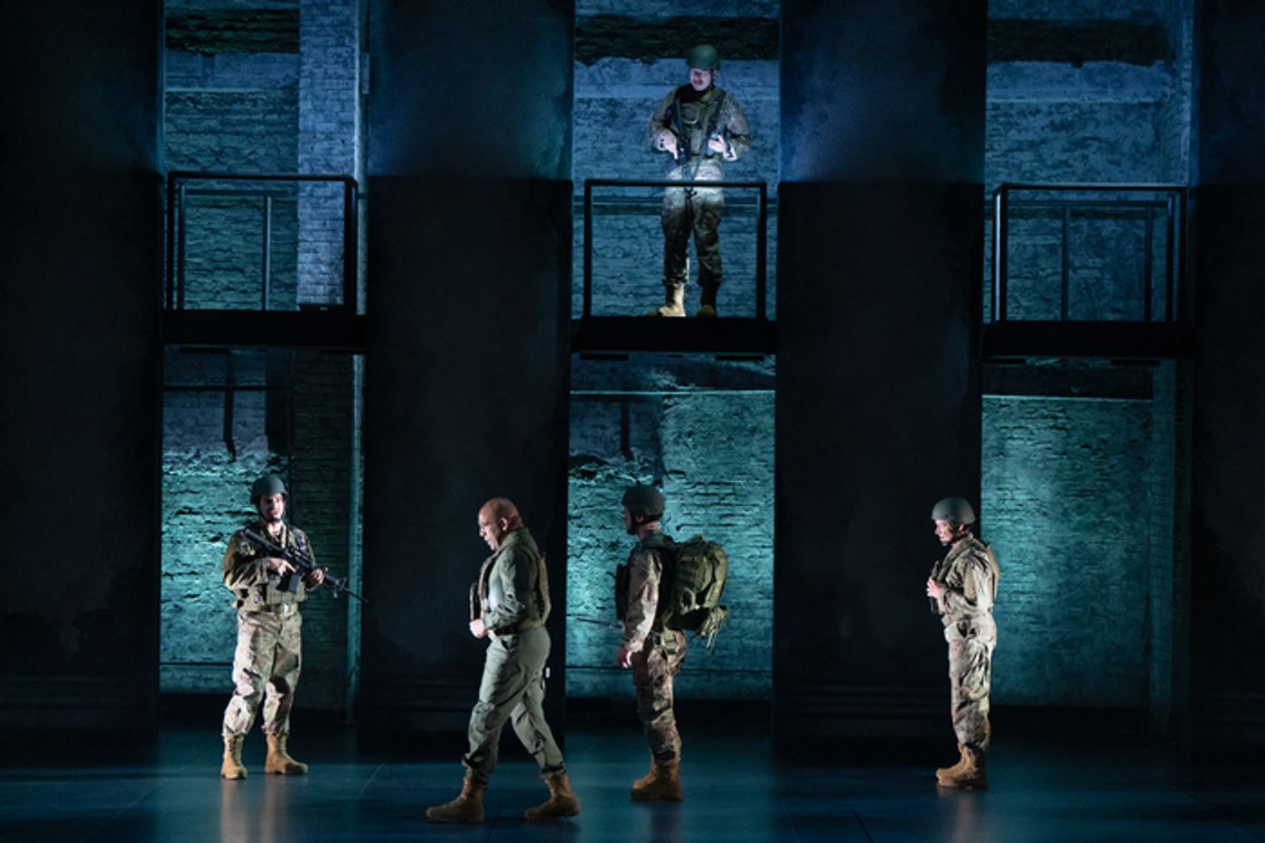 Photos: OTHELLO On Broadway Starring Denzel Washington and Jake Gyllenhaal  Image