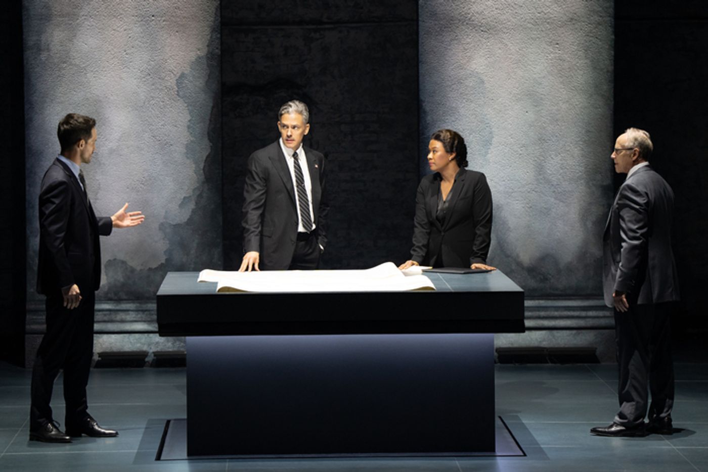 Photos: OTHELLO On Broadway Starring Denzel Washington and Jake Gyllenhaal  Image