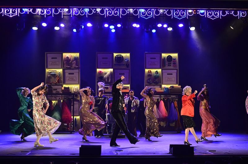 Fun and Delightful Musical UMA BAB? QUASE PERFEITA (Mrs. Doubtfire) Opens in S?o Paulo  Image