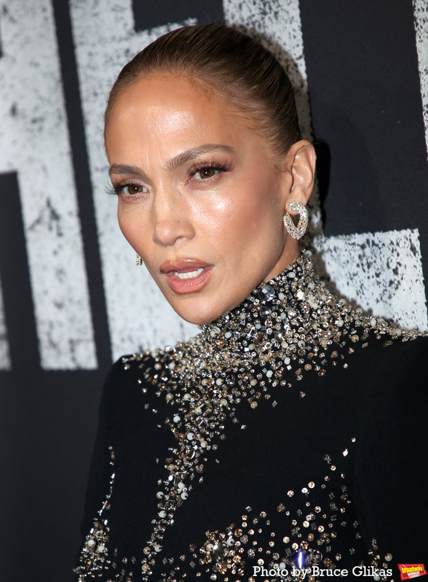 Photos: OTHELLO Brings Out Joe Biden, Jennifer Lopez and More on Opening Night  Image