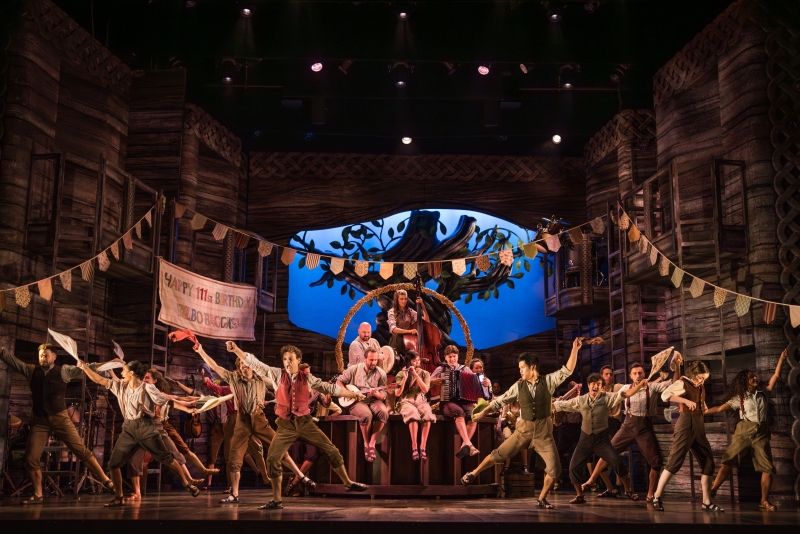 Review: LORD OF THE RINGS: A MUSICAL TALE at Crown Theatre Review: LORD OF THE RINGS: A MUSICAL TALE at Crown Theatre Image