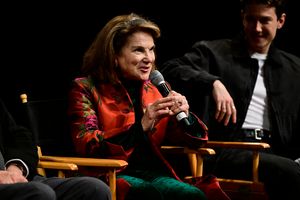 Tovah Feldshuh @ BroadwayWorld Tovah Feldshuh Photo