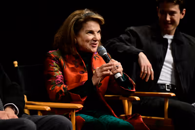 Tovah Feldshuh Photo