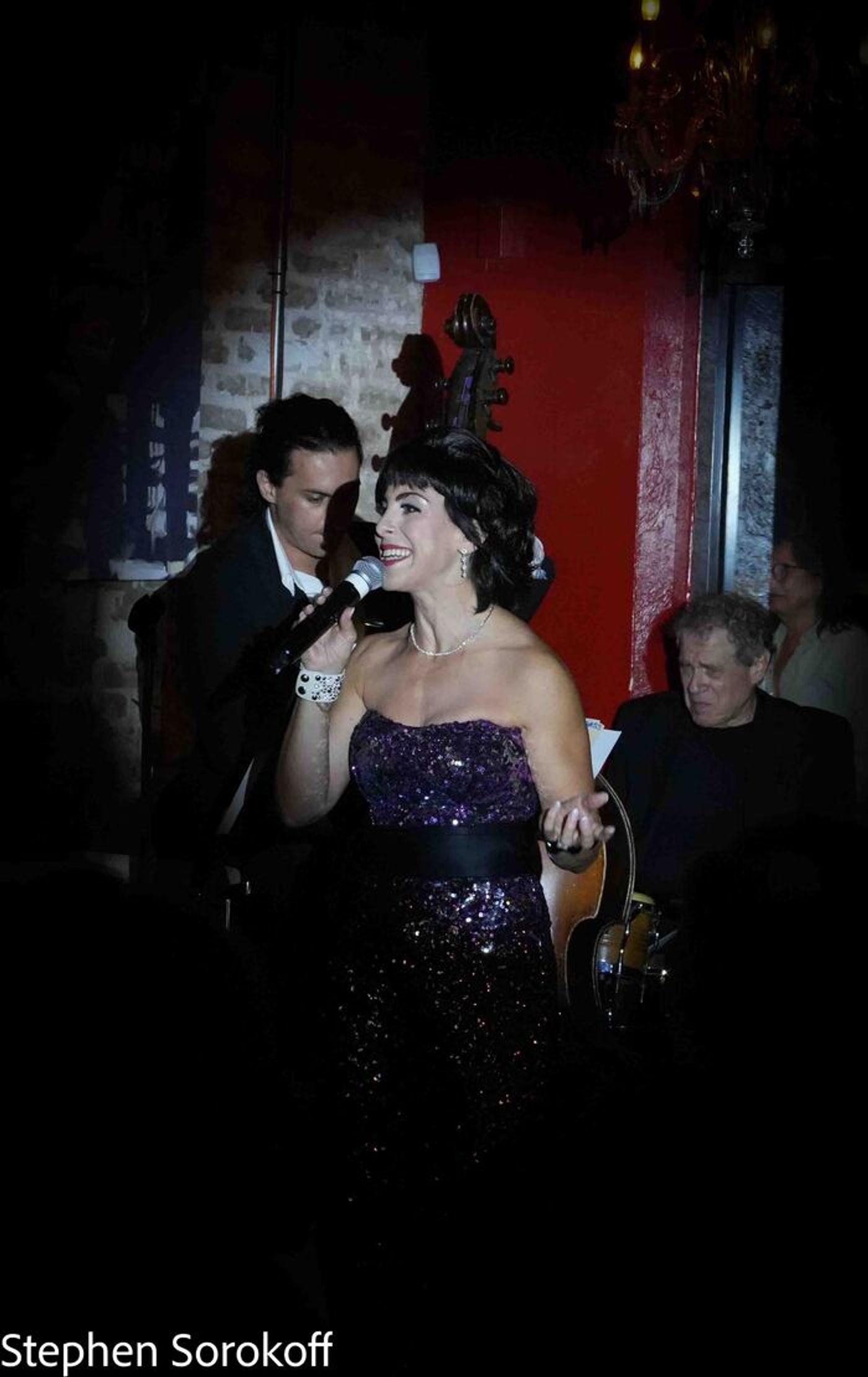 Photos: Dawn Derow Tributes Eydie Gormè at Cafe Centro  Image