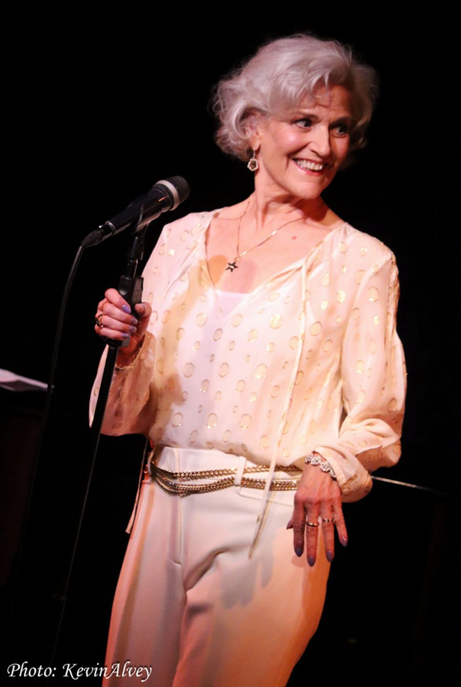 Photos: Karen Mason Returns To the Birdland Jazz Stage Image