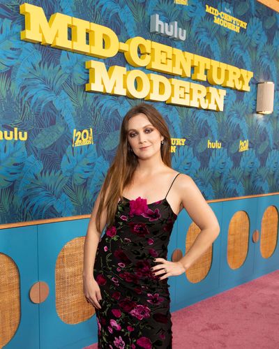 BILLIE LOURD Photo