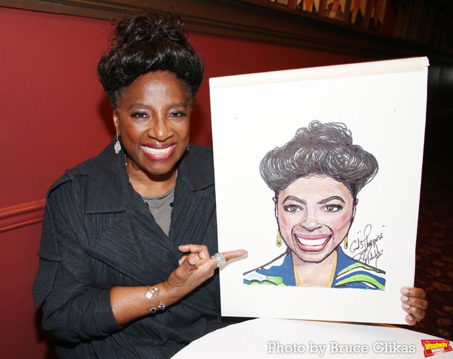 Photos: LaTanya Richardson Jackson Receives Portrait at Sardi's Image