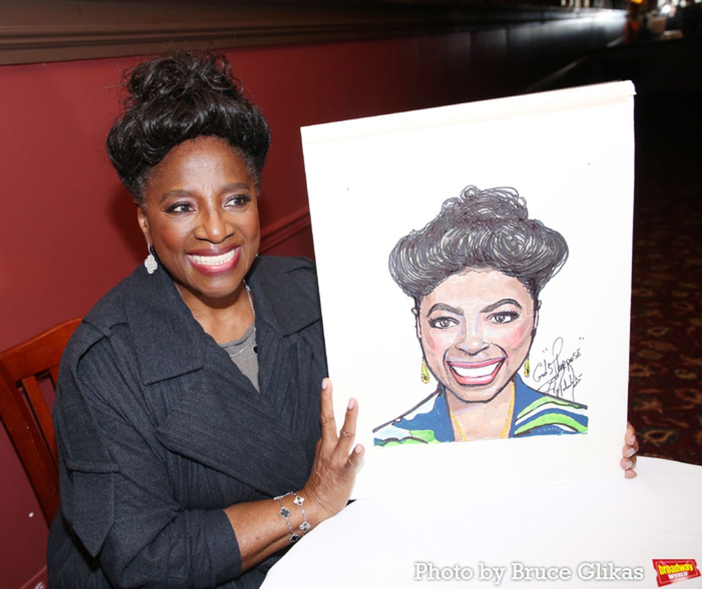 Photos: LaTanya Richardson Jackson Receives Portrait at Sardi's  Image