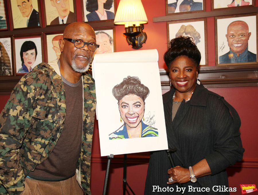 Photos: LaTanya Richardson Jackson Receives Portrait at Sardi's Image