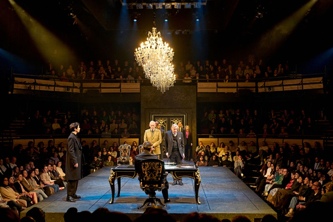 Photos: Further Look at Jonathan Bailey and More in RICHARD II  Image