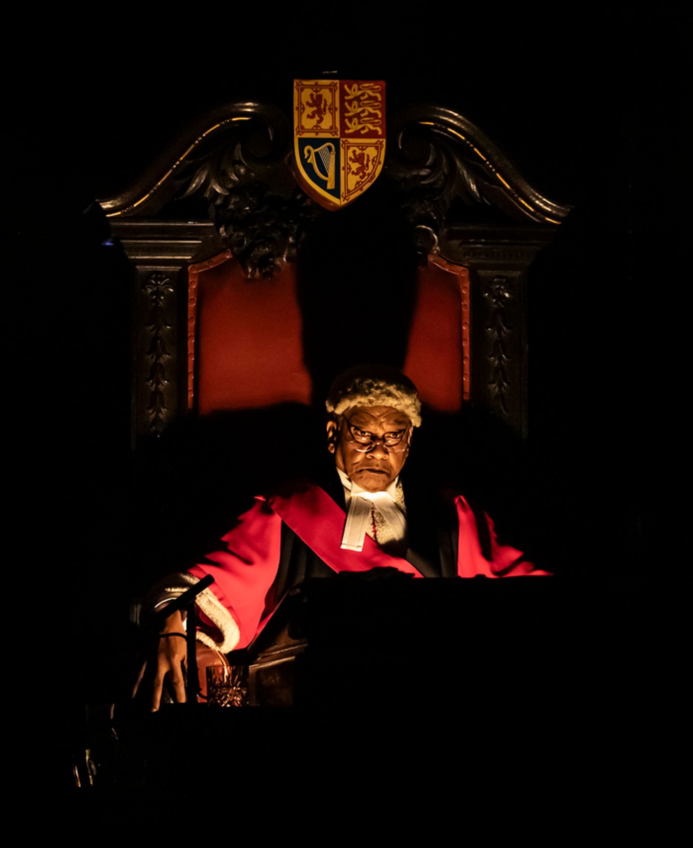 Photos: WITNESS FOR THE PROSECUTION New Cast Images  Image