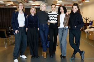 Stella Everett, Elizabeth Marvel, Madeline Wise, Britne Oldford, Sarah Marie Rodriguez and Maia Novi. Credit to Chasi Annexy @ BroadwayWorld Stella Everett, Elizabeth Marvel, Madeline Wise, Britne Oldford, Sarah Marie Rodrigue Photo