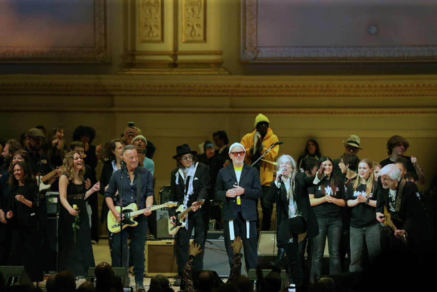 Photos: Bruce Springsteen, Johnny Depp, & More Take Carnegie Hall Stage for Patti Smith Celebration  Image