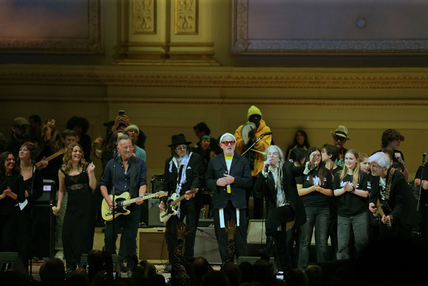 Photos: Bruce Springsteen, Johnny Depp, & More Take Carnegie Hall Stage for Patti Smith Celebration  Image