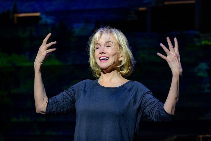 Photos: Linda Purl Stars in World Premiere of CRAZY MAMA at Rubicon Theatre Company — photo 7 of 13