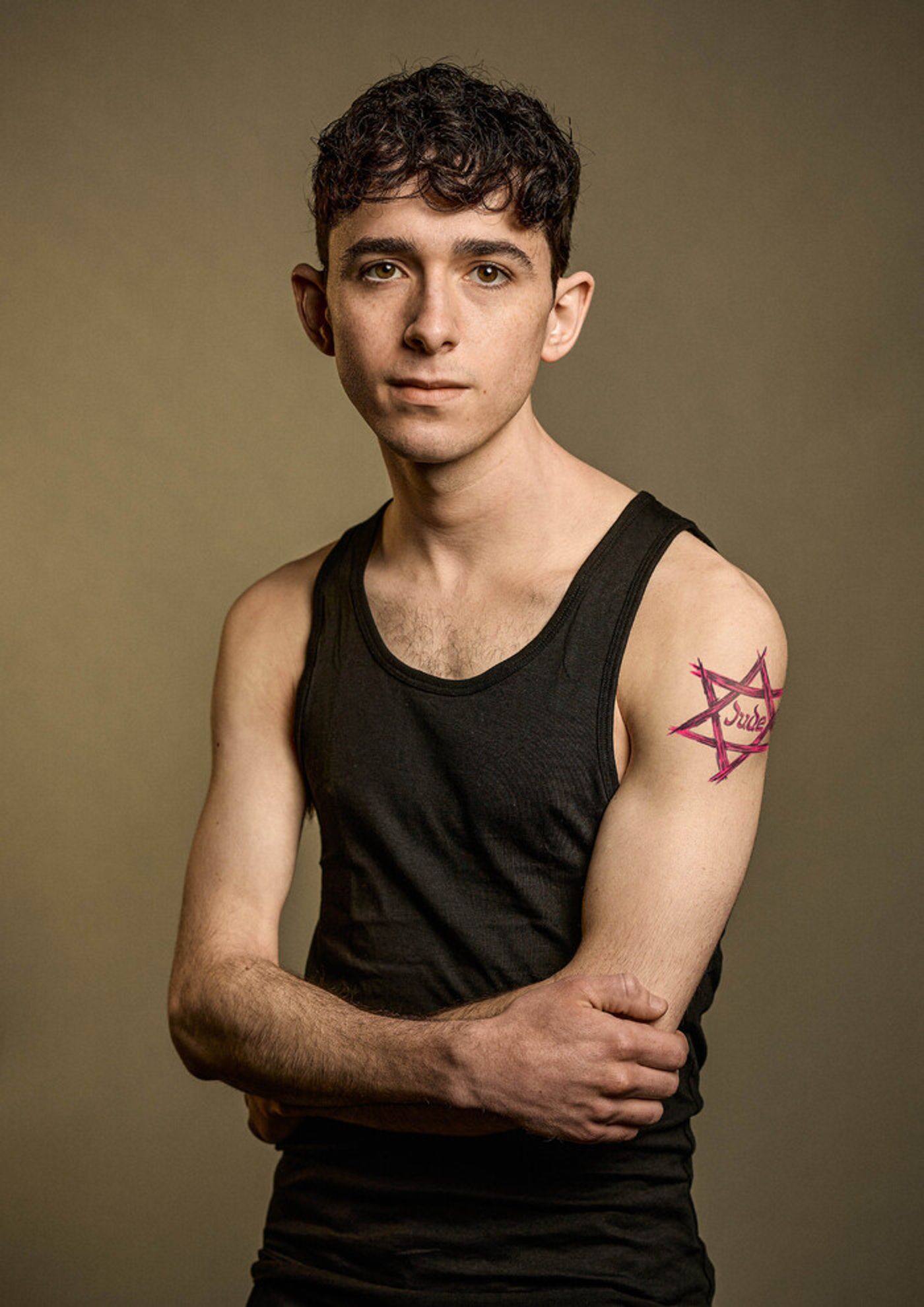 Photos: FAYGELE World Premiere at Marylebone Theatre First Look  Image