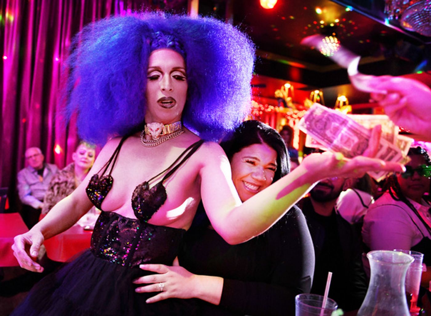 Photos: SYNC OR STRIP! Opens At Lips  Image