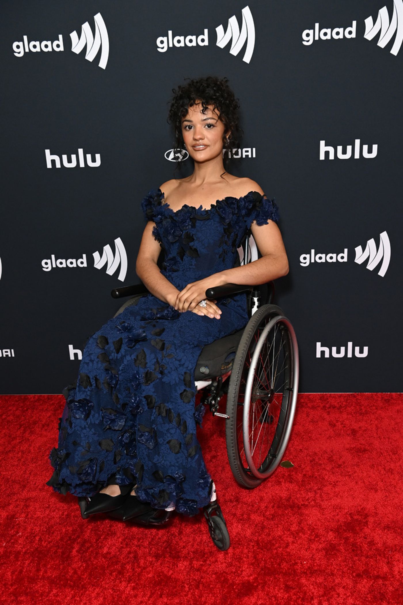 Photos: Patti LuPone, Cynthia Erivo, & More Attend GLAAD 36th GLAAD Media Awards  Image