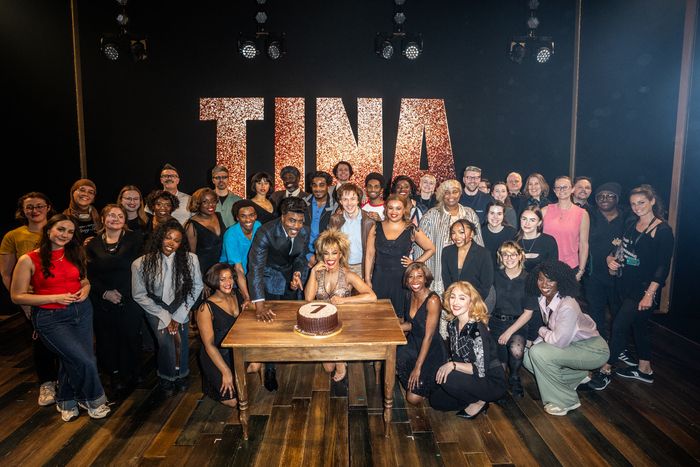 Photos: TINA - THE TINA TURNER MUSICAL Celebrates 7 Years — photo 27 of 28